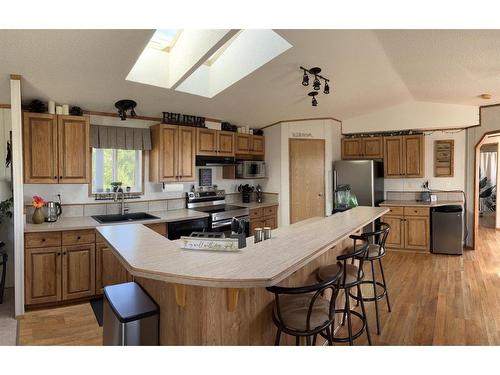 34 Montrose Street, Rural Lacombe County, AB - Indoor Photo Showing Kitchen With Double Sink