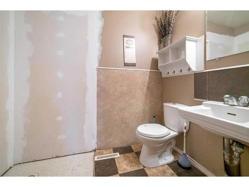 45466 Range Road 180, Rural Camrose County, AB - Indoor Photo Showing Bathroom