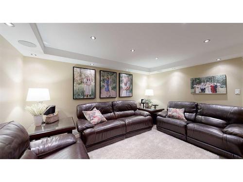 5218 57 Street, Stettler, AB - Indoor Photo Showing Living Room