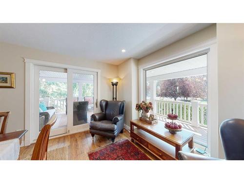 5218 57 Street, Stettler, AB - Indoor Photo Showing Living Room