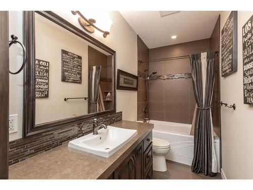 36 Sawyer Close, Red Deer, AB - Indoor Photo Showing Bathroom