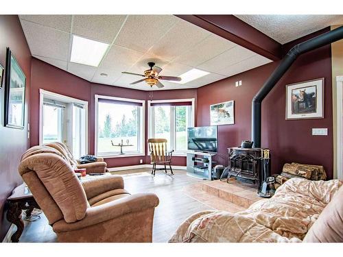 36075 Rr 281, Rural Red Deer County, AB - Indoor Photo Showing Living Room
