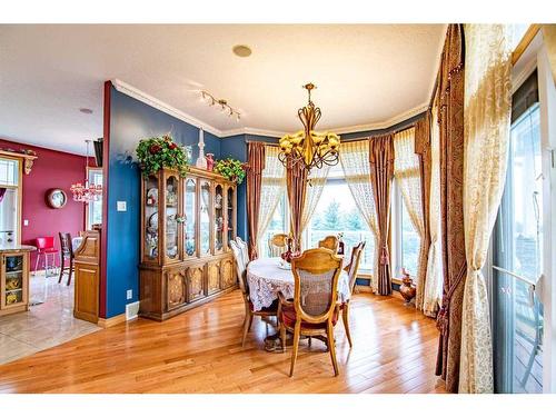 36075 Rr 281, Rural Red Deer County, AB - Indoor Photo Showing Dining Room