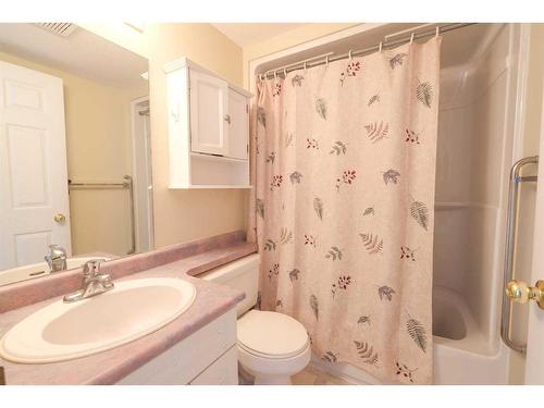 212-5020 49 Street, Rocky Mountain House, AB - Indoor Photo Showing Bathroom