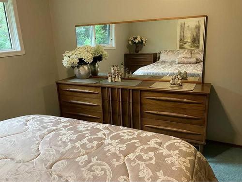 14275 Twp. Rd. 422 Township, Rural Flagstaff County, AB - Indoor Photo Showing Bedroom