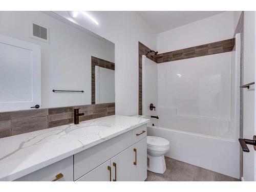 144 Emerald Drive, Red Deer, AB - Indoor Photo Showing Bathroom