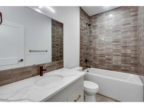 144 Emerald Drive, Red Deer, AB - Indoor Photo Showing Bathroom