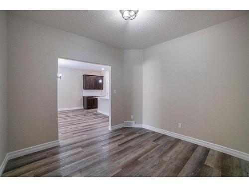 3312 50A Street Close, Camrose, AB - Indoor Photo Showing Other Room