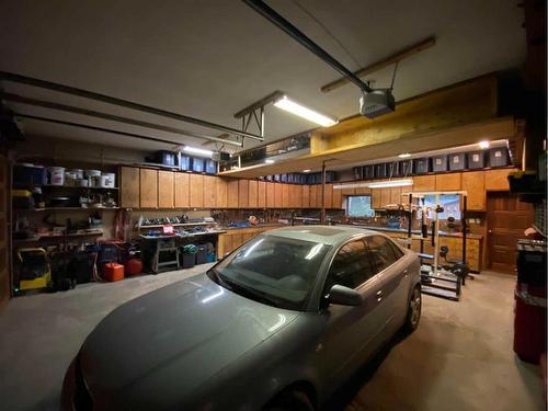 19 Parkland Crescent, Parkland Beach, AB - Indoor Photo Showing Garage