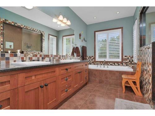 39325 Range Road 10, Rural Lacombe County, AB - Indoor Photo Showing Bathroom