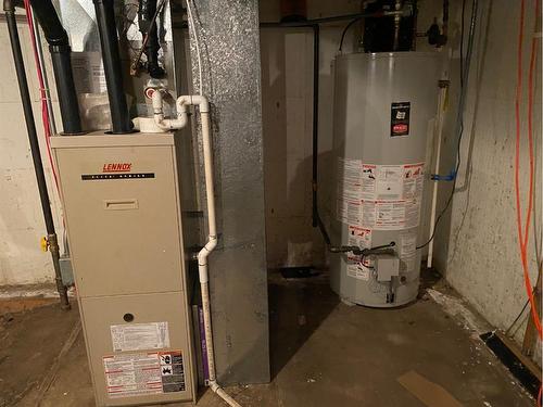 29 Bayview Street, Rochon Sands, AB - Indoor Photo Showing Basement