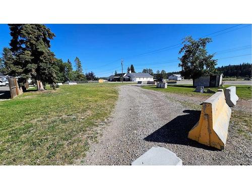 1107 1 Avenue Ne, Sundre, AB 