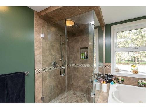 36241 Range Road 20, Rural Red Deer County, AB - Indoor Photo Showing Bathroom