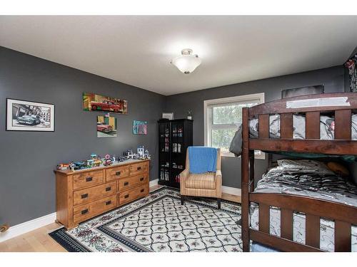 36241 Range Road 20, Rural Red Deer County, AB - Indoor Photo Showing Bedroom