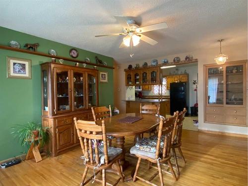 5207 49 Street, Ponoka, AB - Indoor Photo Showing Kitchen With Double Sink