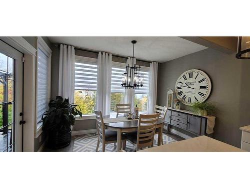 191 Rattlepan Creek Crescent, Fort Mcmurray, AB - Indoor Photo Showing Dining Room