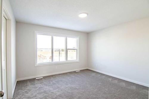 25 Lake Street, Rural Red Deer County, AB - Indoor Photo Showing Other Room