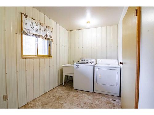 83023 Highway 752 Highway, Rural Clearwater County, AB - Indoor Photo Showing Laundry Room