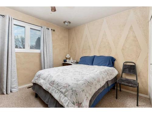 4801 51 Avenue, Sedgewick, AB - Indoor Photo Showing Bedroom
