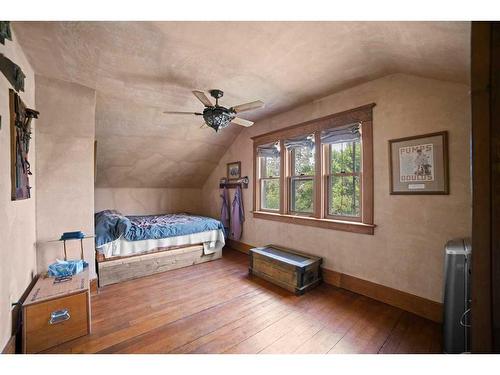 4803 50 Street, Lougheed, AB - Indoor Photo Showing Bedroom