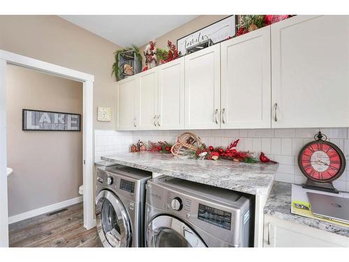 7014-35468 Range Road 30, Rural Red Deer County, AB - Indoor Photo Showing Laundry Room