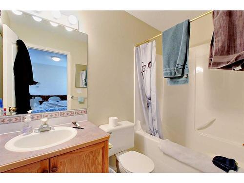 1601-5220 50A Avenue, Sylvan Lake, AB - Indoor Photo Showing Bathroom