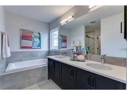 61 Belmont Park Sw, Calgary, AB - Indoor Photo Showing Bathroom