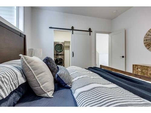 4171 Ryders Ridge Boulevard, Sylvan Lake, AB - Indoor Photo Showing Bedroom