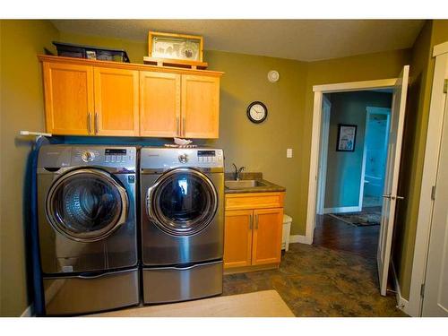 38212 Range Road 251 Range, Rural Lacombe County, AB - Indoor Photo Showing Laundry Room