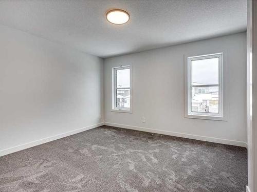150 Vancouver Crescent, Red Deer, AB - Indoor Photo Showing Other Room