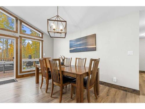 424021 Range Road 14A, Rural Ponoka County, AB - Indoor Photo Showing Dining Room