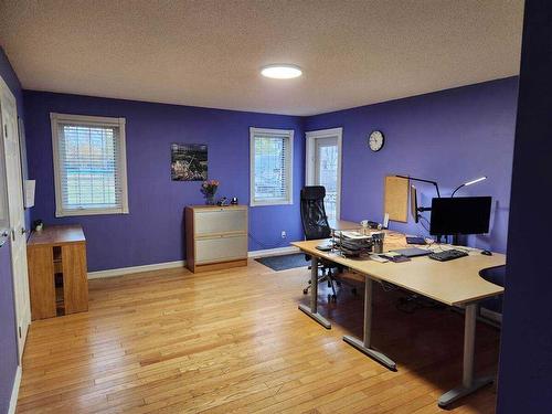 333 Brett Drive, Fort Mcmurray, AB - Indoor Photo Showing Office