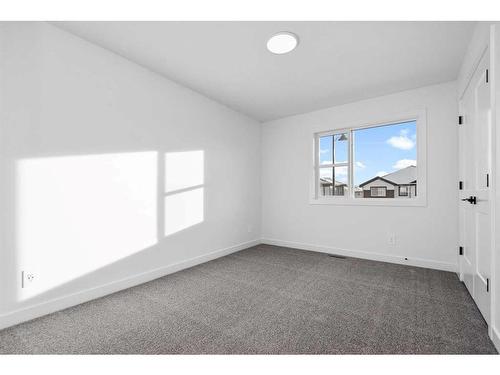 34 Earl Close, Red Deer, AB - Indoor Photo Showing Other Room