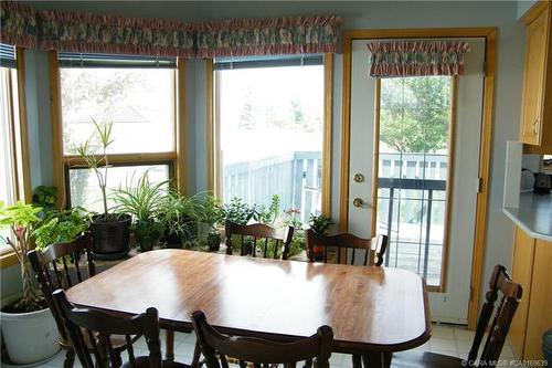 5606 46 Avenue West, Forestburg, AB - Indoor Photo Showing Dining Room
