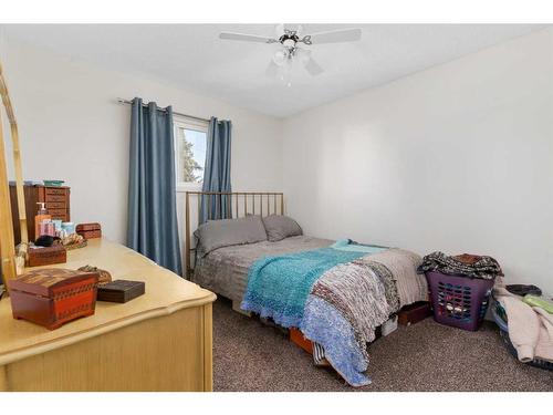 4905 59 Street, Killam, AB - Indoor Photo Showing Bedroom