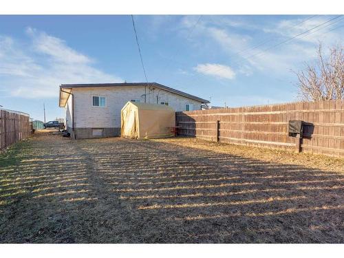 4905 59 Street, Killam, AB - Outdoor