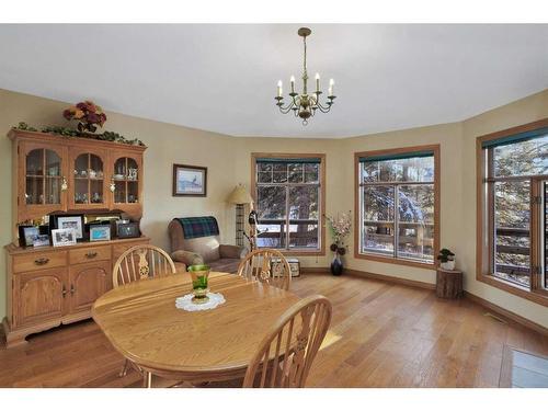 105 Meadow Drive, Rural Clearwater County, AB - Indoor Photo Showing Dining Room