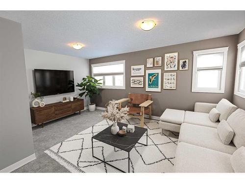 4403 Ryders Ridge Boulevard, Sylvan Lake, AB - Indoor Photo Showing Living Room