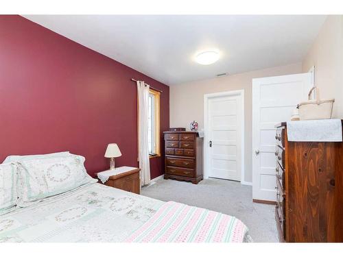 36009 2A Highway, Rural Red Deer County, AB - Indoor Photo Showing Bedroom