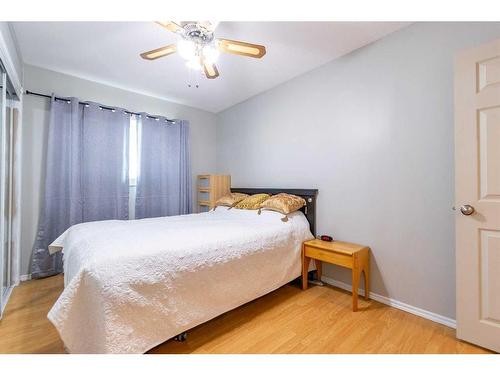 310091 Range Road 174A, Delia, AB - Indoor Photo Showing Bedroom