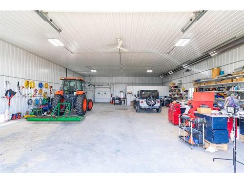 310091 Range Road 174A, Delia, AB - Indoor Photo Showing Garage