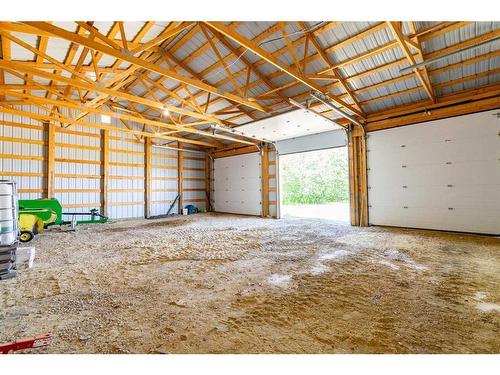 310091 Range Road 174A, Delia, AB - Indoor Photo Showing Garage