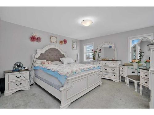 5813 45 Avenue Close, Rocky Mountain House, AB - Indoor Photo Showing Bedroom