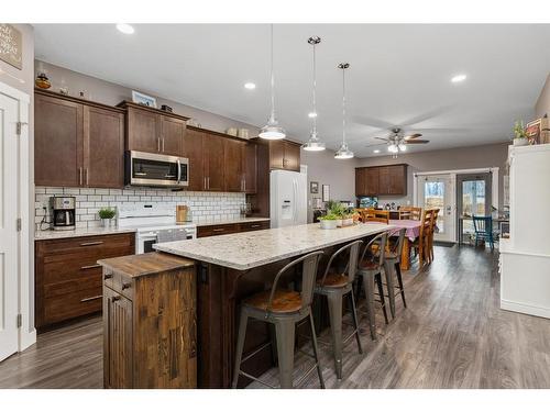 48324 834 Highway, Rural Camrose County, AB - Indoor Photo Showing Kitchen