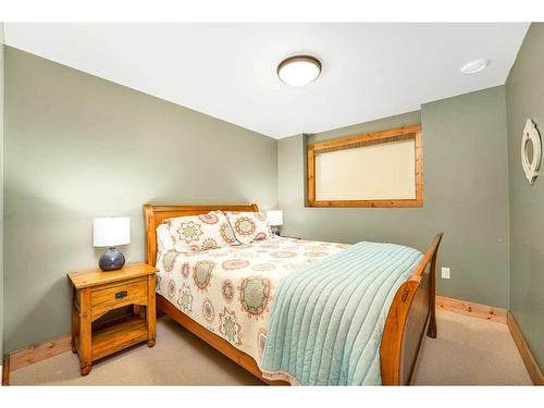 508 Summer Crescent, Rural Ponoka County, AB - Indoor Photo Showing Bedroom