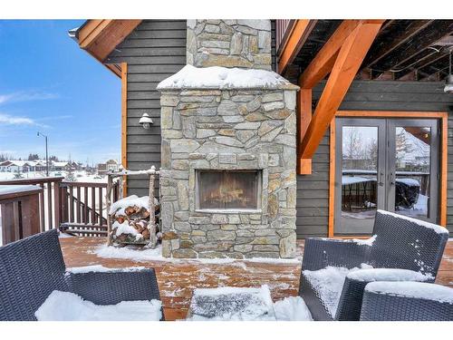 508 Summer Crescent, Rural Ponoka County, AB -  With Fireplace