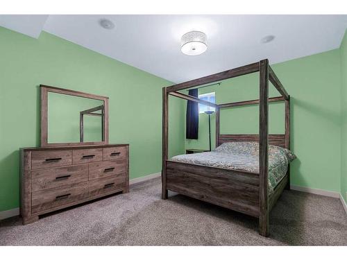6125 Evergreen Close, Rimbey, AB - Indoor Photo Showing Bedroom