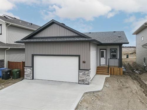 17 Toal Close, Red Deer, AB - Outdoor