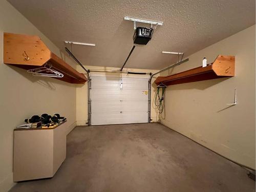 5103 46 Avenue, Ponoka, AB - Indoor Photo Showing Garage