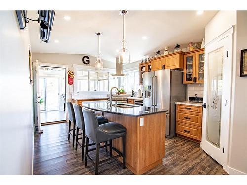 11-41019 Range Road 11, Rural Lacombe County, AB - Indoor Photo Showing Kitchen With Upgraded Kitchen